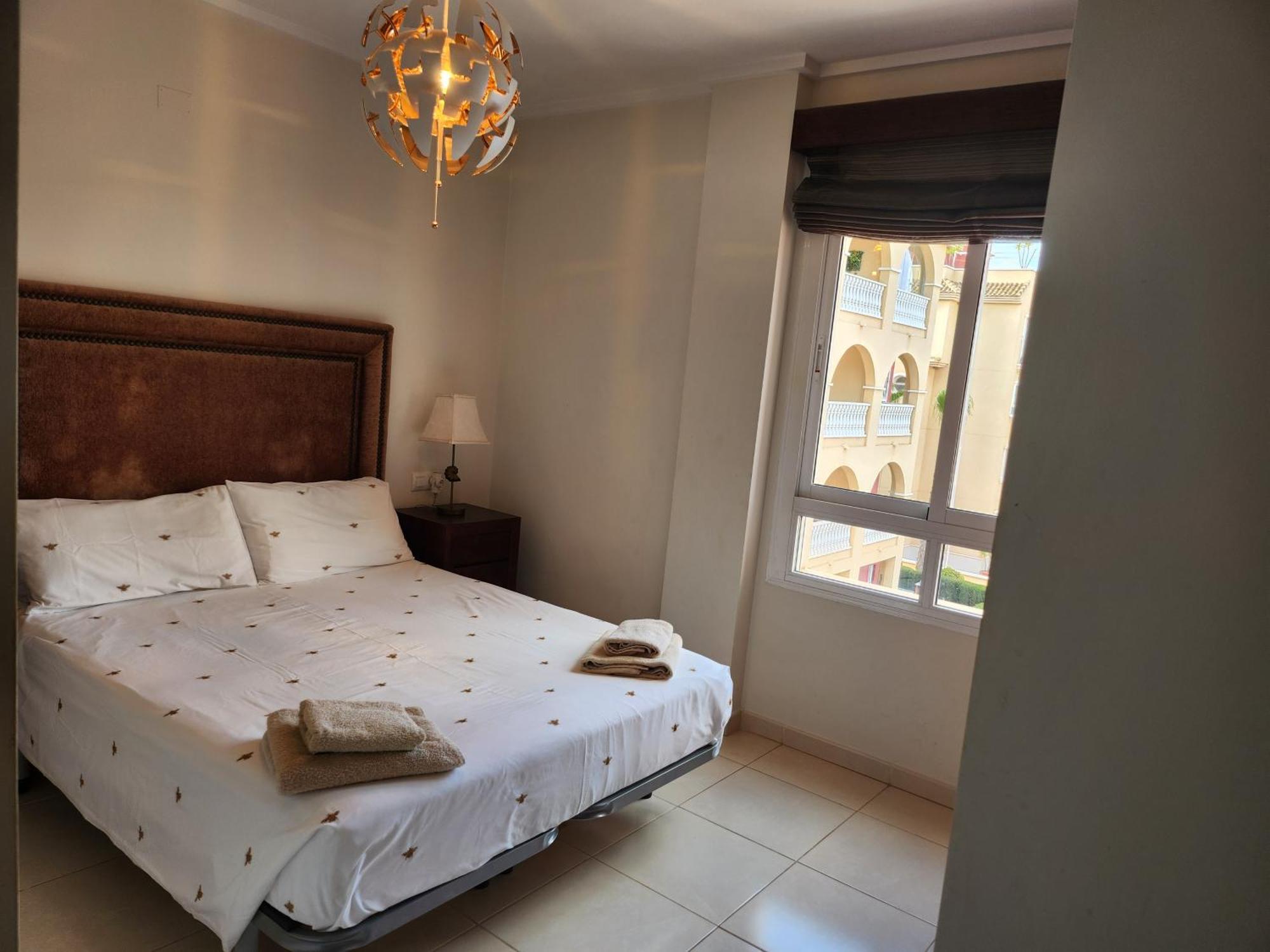 Spacious 3 Bedroom 2 Bathroom Apartment - Puerto Marina Complex 洛斯阿尔卡萨雷斯 外观 照片